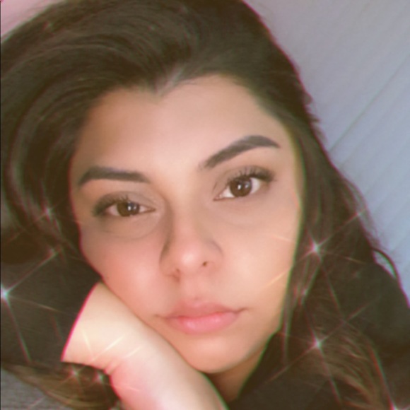 Meet your Posher, Amber - Picture 1 of 1